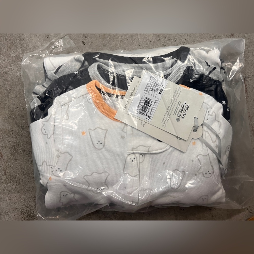 3 pack of 3-6 month sleepers
